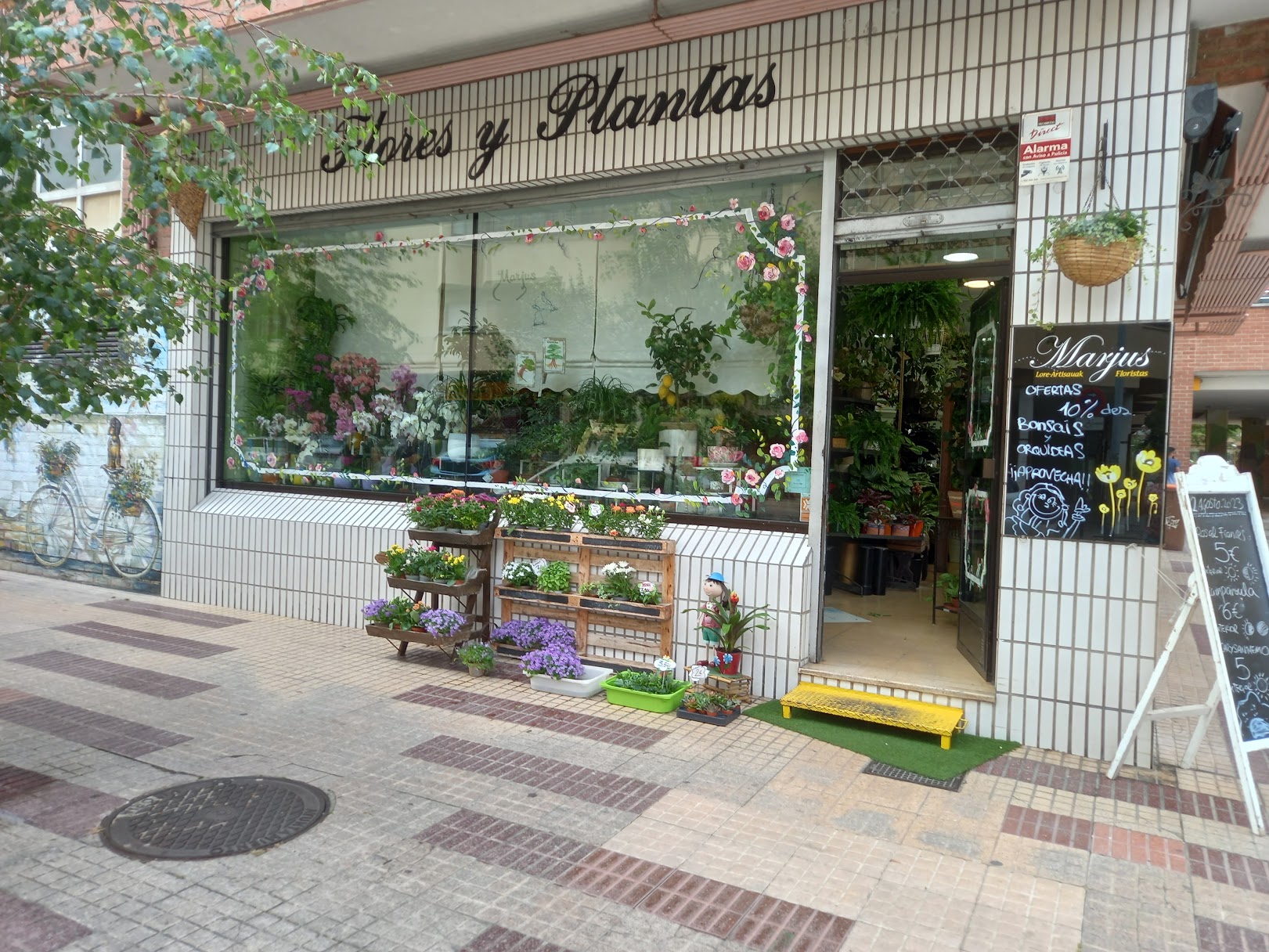 Composiciones florales para funerales en Vitoria-Gasteiz con sensibilidad
